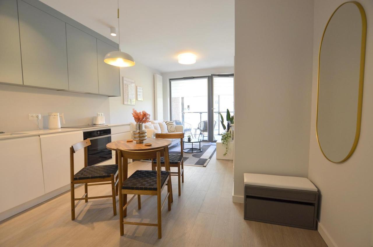 Estate Old Town Apartment, Private Parking, Balcony Гданськ